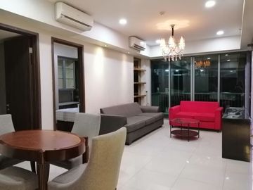 Apartemen ST Moritz Tower Royall 2 BR Siap Huni Furnished