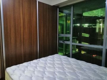 Apartemen ST Moritz Tower Royall 2 BR Siap Huni Furnished