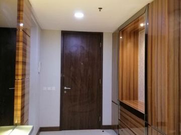 Apartemen ST Moritz Tower Royall 2 BR Siap Huni Furnished