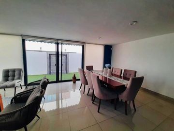 CASA EN VENTA EN GODAI