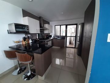 CASA EN VENTA EN GODAI