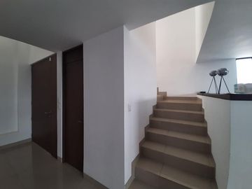 CASA EN VENTA EN GODAI