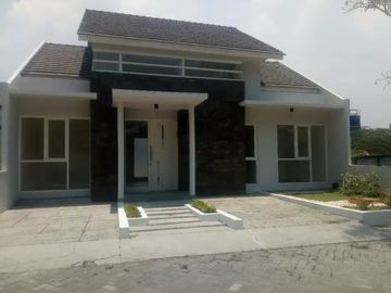 5 Bedroom House for sale