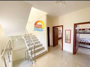 Alquiler Vacacional Casa Playas con piscina, capacidad 13 personas
