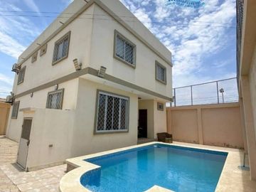 Alquiler Vacacional Casa Playas con piscina, capacidad 13 personas