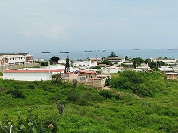 Se Vende Casa Cerca del Mar en Ballenita