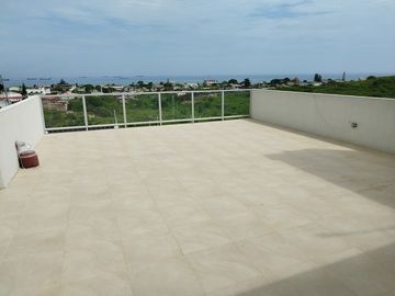 Se Vende Casa Cerca del Mar en Ballenita