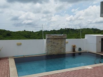 Se Vende Casa Cerca del Mar en Ballenita