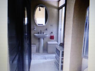 SE VENDE CASA EN PUEBLA EN EL FRACC. LOMAS DEL MARMOL AL SUR-ORIENTE ZONA LA CALERA