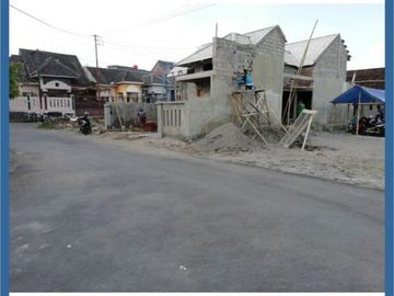 Pekarangan Dekat UII, Cocok Bangun Kos; 124m, SHM