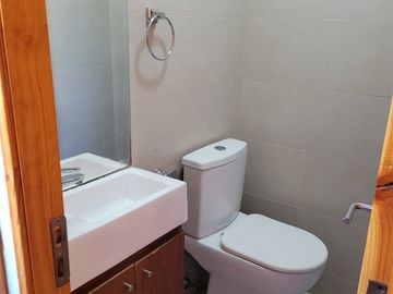 Se vende espaciosa casa cercano a plaza Miraflores