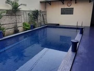 Rumah 2Lt, Balkon, Pool, Strategis, di MPR Cilandak Barat