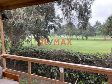 En Venta Amplia Casa -Como Terreno- Con Vista Panorámica A Campo De Golf - Urb. La Planicie – La Molina