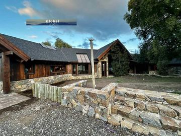 Fabulosa Casa En El Peñón Del Lolog San Martín De Los Andes, Patagonia Argentina