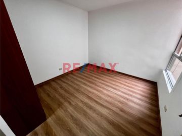 ALQUILER ¡Tu nuevo hogar te espera! Descubre este lindo y acogedor departamento remodelado, ubicado en el 3er piso con vista interna, excelente ilumin
