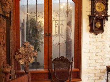 Casa en Venta en Vista del Valle, estilo colonial mexicano, con gran jardín