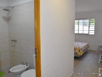 CASA A METROS DE LA CANCHA DE GOLF