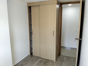 apartamento en arriendo en alto de las flores. Cod A28363