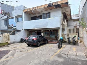 rumah ruang usaha nol jalan ngagel jaya selatan