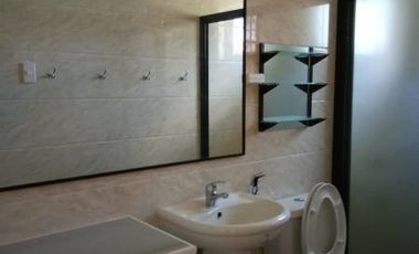 Bungalow Resale House in Metrogate