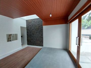 Dijual Rumah Premium 2 Lantai di Jl Damai Yogyakarta