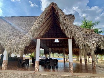 casa condominio en arriendo/venta en pachaquiaro. Cod V1080042