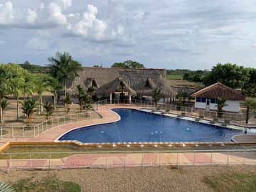 casa condominio en arriendo/venta en pachaquiaro. Cod V1080042