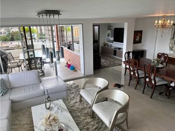 SE VENDE HERMOSO APARTAMENTO REMODELADO EN ALTO PRADO
