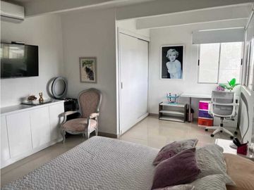 SE VENDE HERMOSO APARTAMENTO REMODELADO EN ALTO PRADO