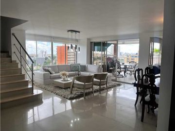 SE VENDE HERMOSO APARTAMENTO REMODELADO EN ALTO PRADO