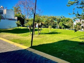 Linda  casa en Venta en Bosques del Centinela