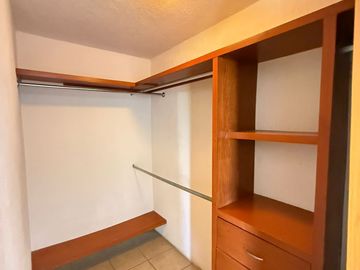 Linda  casa en Venta en Bosques del Centinela