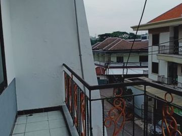Dijual Rumah Kos 3 Lantai FULL FURNISH di Jl. Siwalankerto, Surabaya