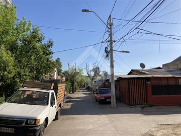 Casa en Venta en Metro Las Torres y Doctor Amador Neghme Rodríguez