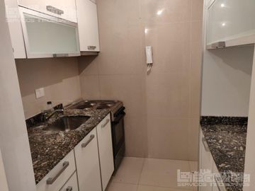 Ambiente. 2º contrafrente. Balcón. Amenities. Uriburu al 500 - Tribunales