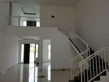 Rumah Sutorejo Tengah STRATEGIS, BARU GRESS, MINIMALIS