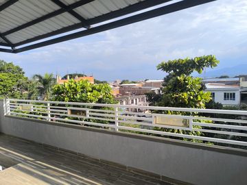 Se vende casa en Altos del Rosario, Peñuelas