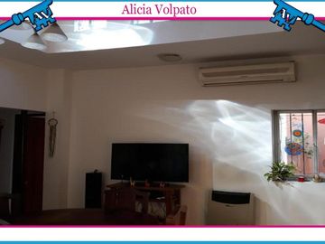 Casa PH en venta en Wilde