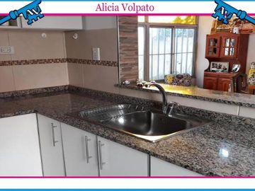 Casa PH en venta en Wilde