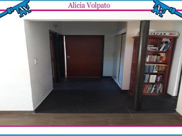 Casa PH en venta en Wilde