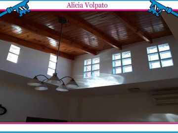 Casa PH en venta en Wilde