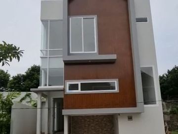 Rumah Town house strategis dekat fasilitas,tangsel