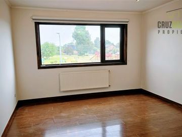 Casa en venta de 4 dorm. en Puerto Varas