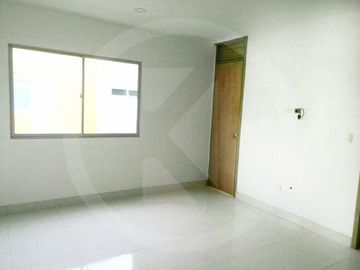 Casa De Dos Pisos En Conjunto Cerrado Camino Real, Montería.