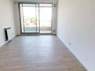 A Estrenar Monte Castro. Monoambiente, con Balcon