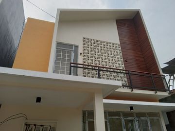 DIJUAL KOST 2 LANTAI DEKAT BERBAGAI KAMPUS DI MALANG