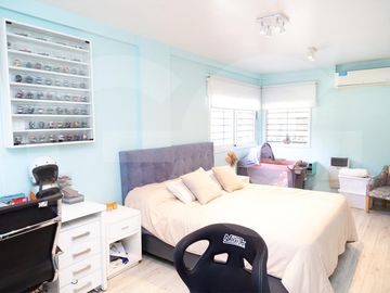 Casa - Barrio Parque Leloir