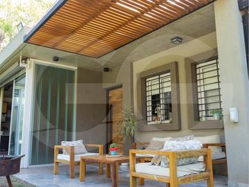 Casa - Barrio Parque Leloir