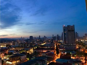 SE VENDE APARTAMENTO LINEA BLANCA EN AV. BALBOA