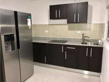 SE VENDE APARTAMENTO LINEA BLANCA EN AV. BALBOA